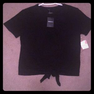 Tie at the waist tee shirt:Forever 21 resort wear.